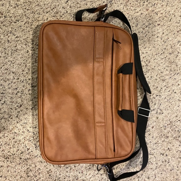 Solgaard Design Lifepack the Hustle Collection Business Brown Briefcase.17x12x4" - Picture 6 of 9